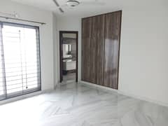 One Kanal Slightly Used Upper Portion For Rent In Phase 1, DHA,