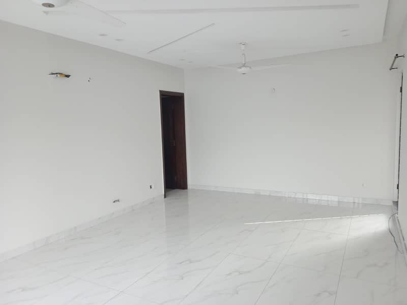 One Kanal Slightly Used Upper Portion For Rent In Phase 1, DHA, 7