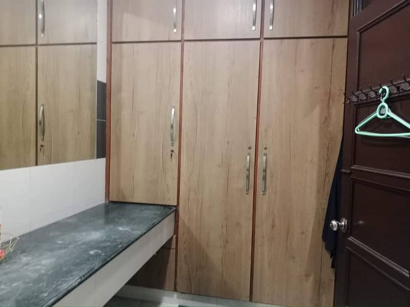 1kanal full furnished uper portion for rent in DHA for short long time 31