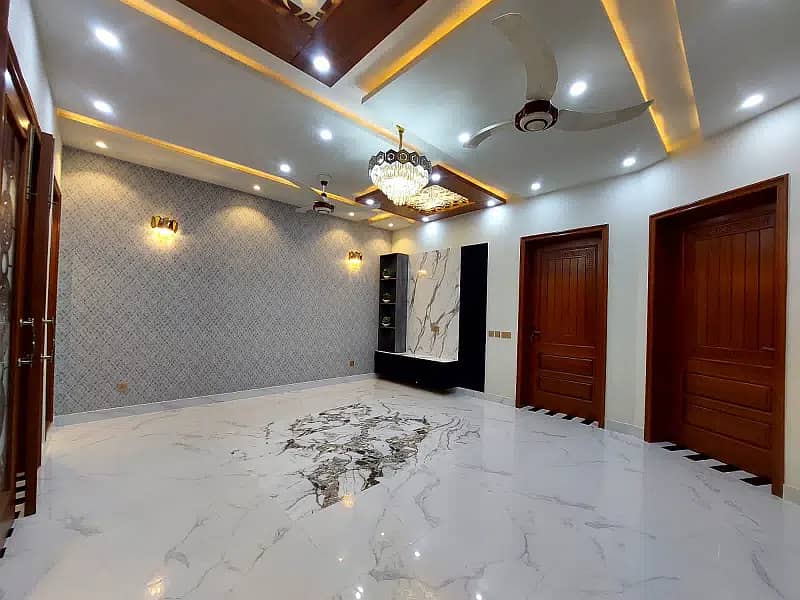 10 Marla House For Rent In Ghaznavi Block Bahria Town Lahore 3