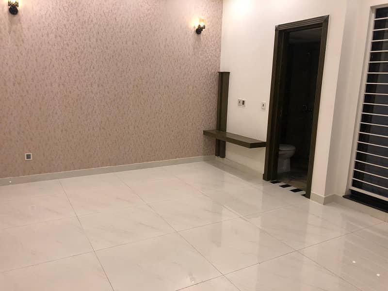 10 Marla House Available For Rent in Gulbahar Block Bahria Town Lahore 25