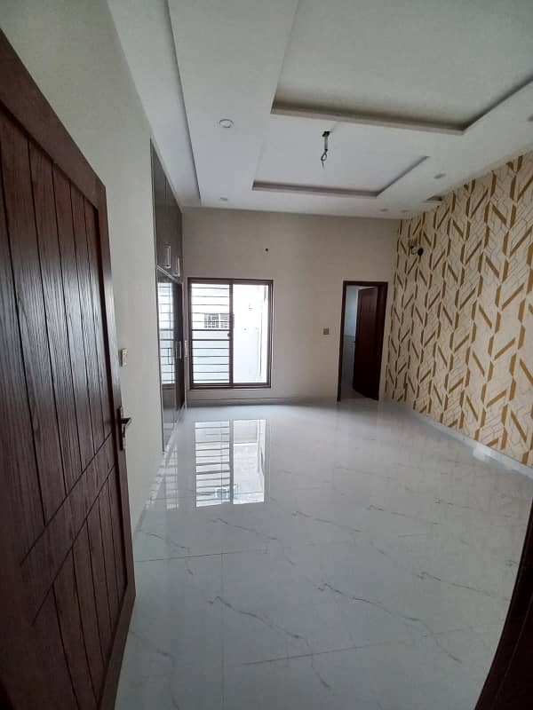 8 Marla House Available For Rent In Umar Block Bahria Town Lahore 0