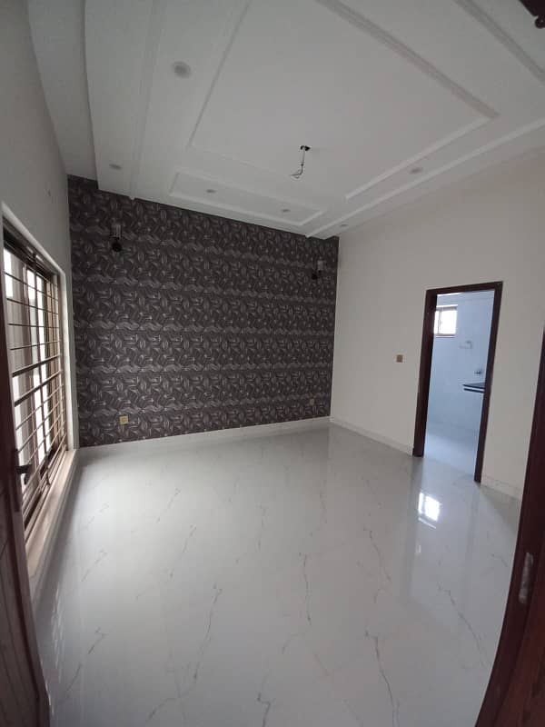 8 Marla House Available For Rent In Umar Block Bahria Town Lahore 5