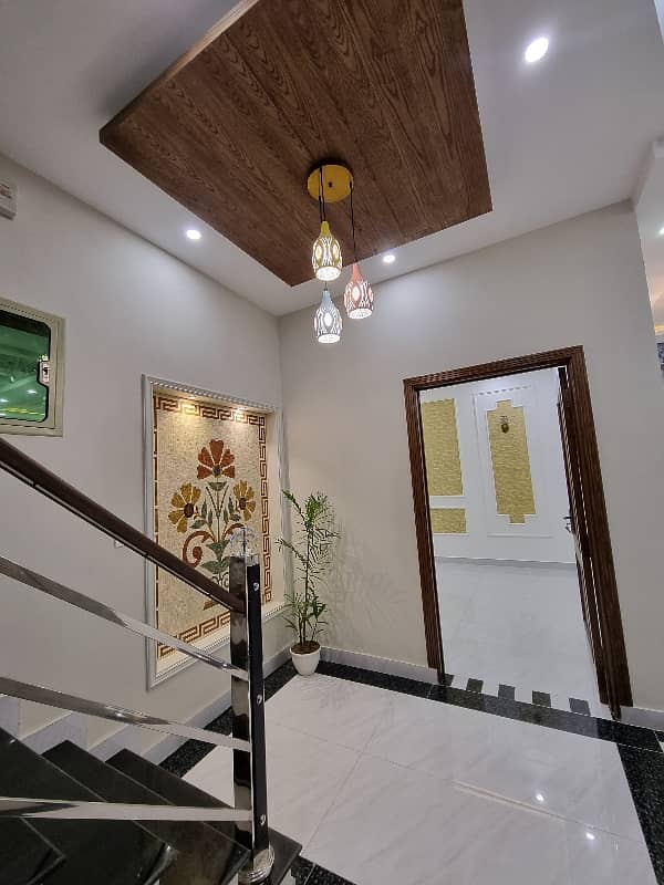10 Marla BRAND NEW FIRST ENTERY FACING PARK double storey luxery leatest modern stylish house available for sale in valancia town lahore by fast property services real estate and builders lahore with original pics 13