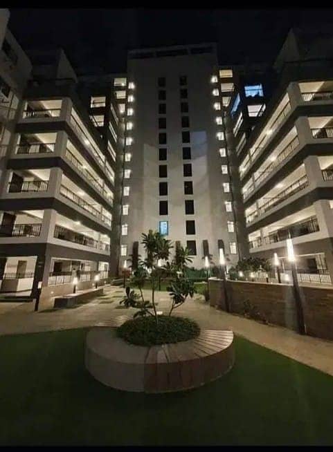 3 BED DRAWING DINNING BRAND NEW PARK FACING 1800 SQUARE FEET FLAT FOR SALE IN JAUHAR 19