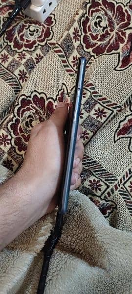 OnePlus 8 5g UW waterproof in genuine condition 2
