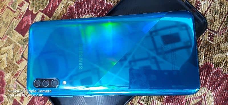 Samsung A30s 4/128 1