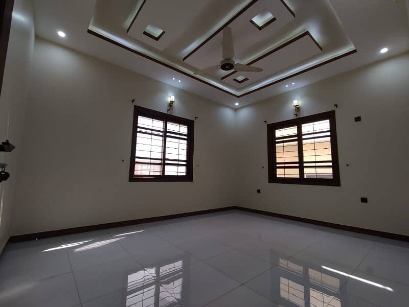 400 square yard Double Story Renovated House Available For Sale in Gulistan e jauhar 22