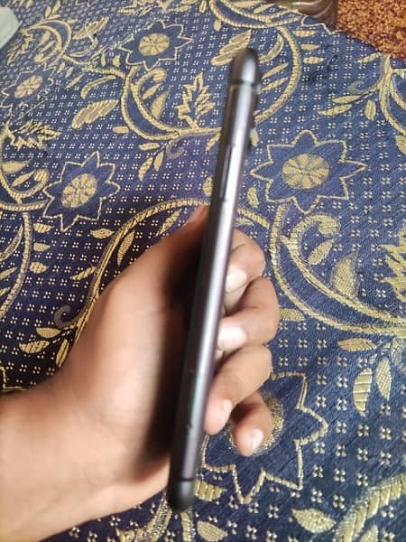 iphone 11 non pta jv only back class crack 7