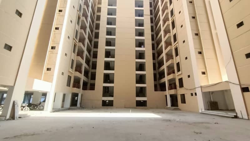 KINGS PRESIDENCY BRAND NEW 3 BED DRAWING DINNING WEST OPEN MAIN ROAD FACING FLAT FOR SALE IN JAUHAR BLOCK 3-A 20