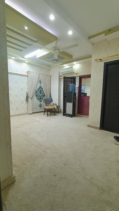3 bed DD Flat Available For Sale in Gulistan e jauhar 11