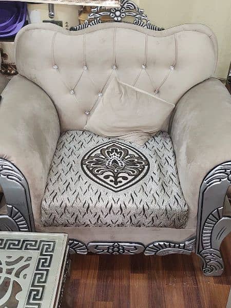 Full Furniture Gud Condition New Furniture just 5 months use 0