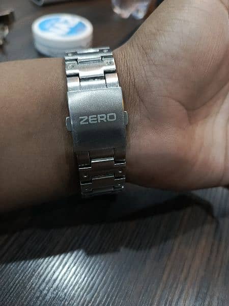 Zero Revoltt Smart watch 1