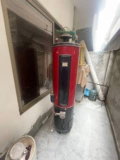 dual electric and gas geaser only used for three months 35 liters