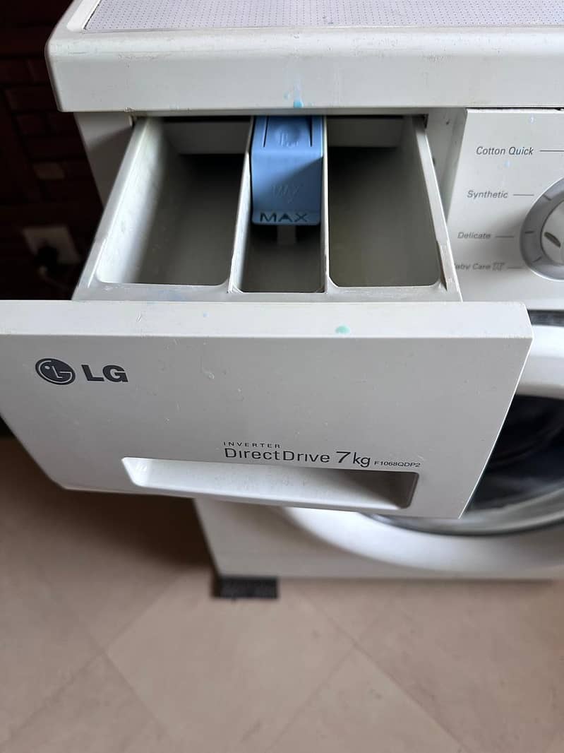 LG Direct Drive Front Load Washing machine with Spinner 2