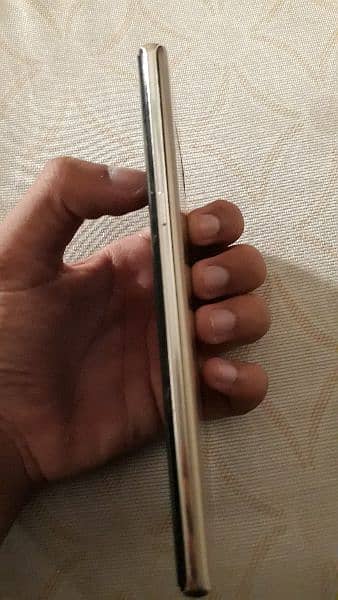 Samsung Note 8 with Box 2