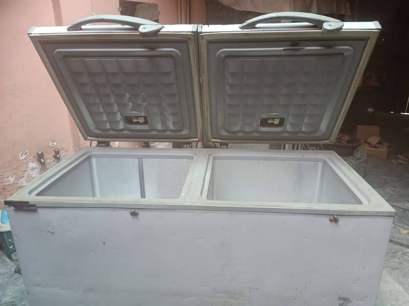 used waves deep freezer in just 39000 4