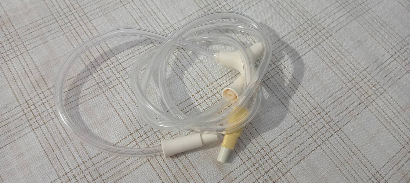 Medela Double Electric Breasts Pumps 11