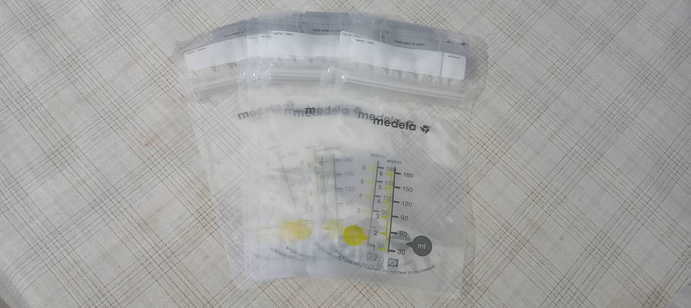 Medela Double Electric Breasts Pumps 14