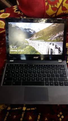 acer Chromebook 4GB RAM/128 GB SSD. . . . . condition like new