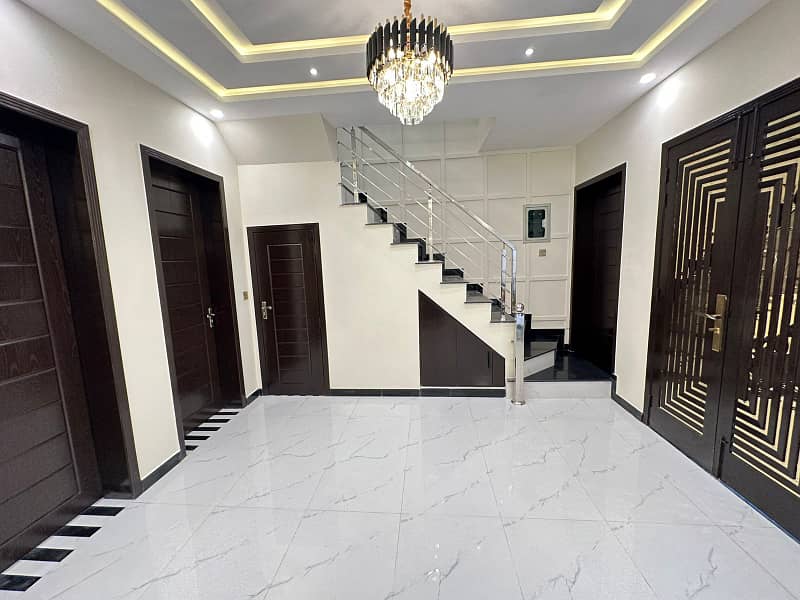 Residence 5 Marla Brand New House For Sale M7B Lake City Lahore 8