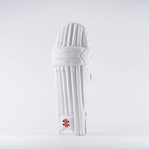 cricket pads 0