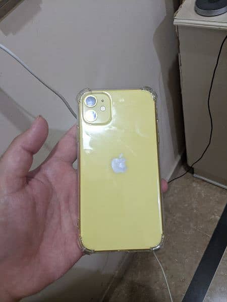 iphone 11 yellow color 4/64 gb 2