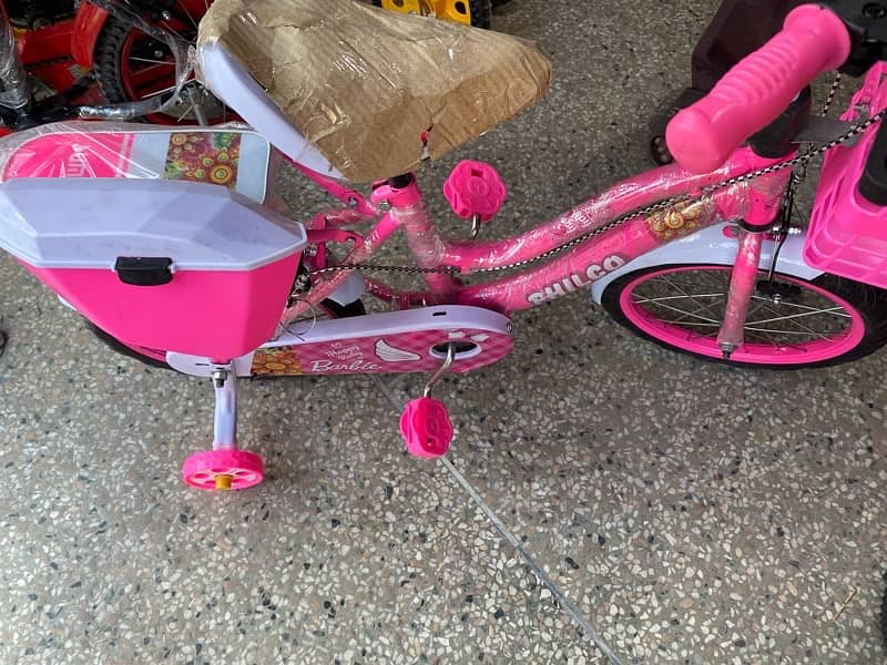 Girls barbie cycle 16inches Brand new 2
