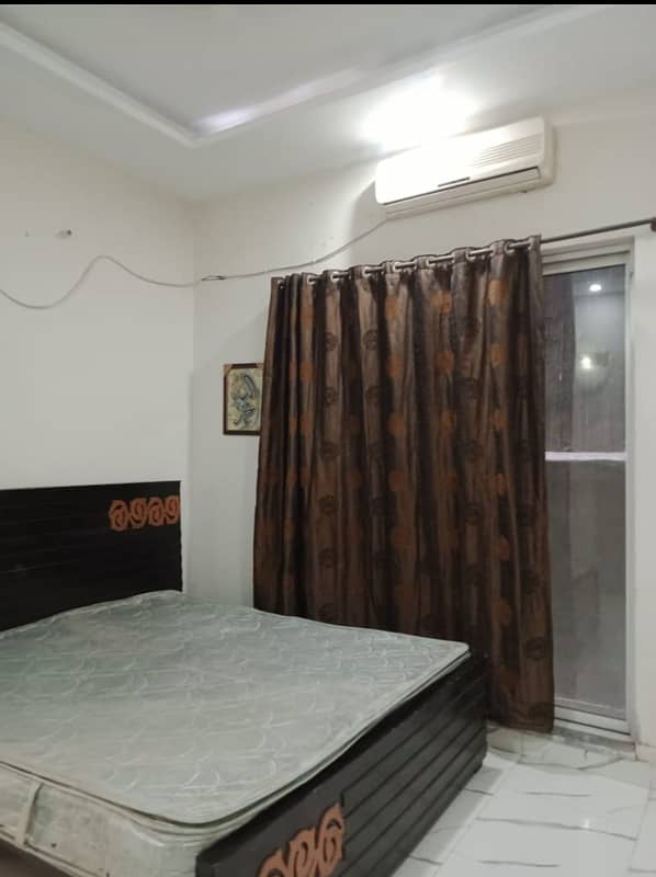 Furnish room for rent in alfalah town near lums dha lhr 0