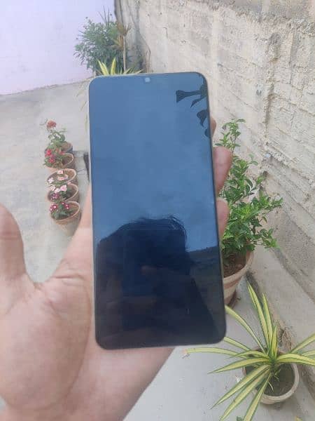 realme c53 condition 10/10 all ok with box and original chargar 6/128. 3