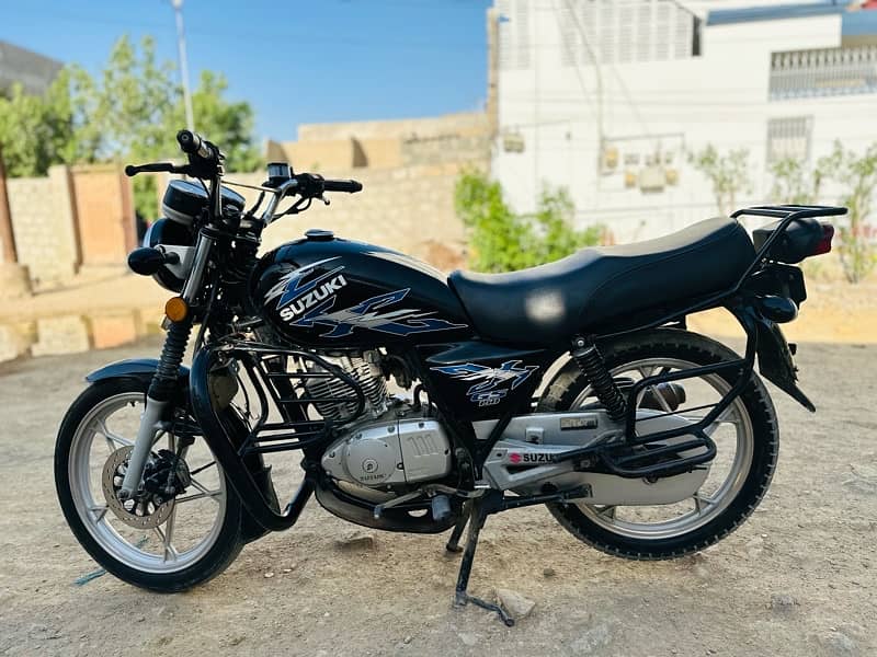 Suzuki Gs 150 2022 8