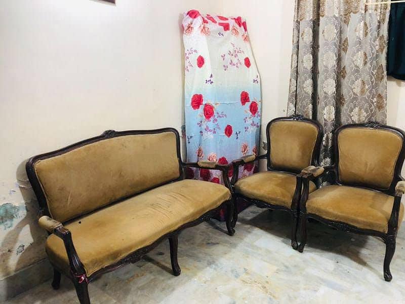 5 seaters sofa set condition 10/7 5 3