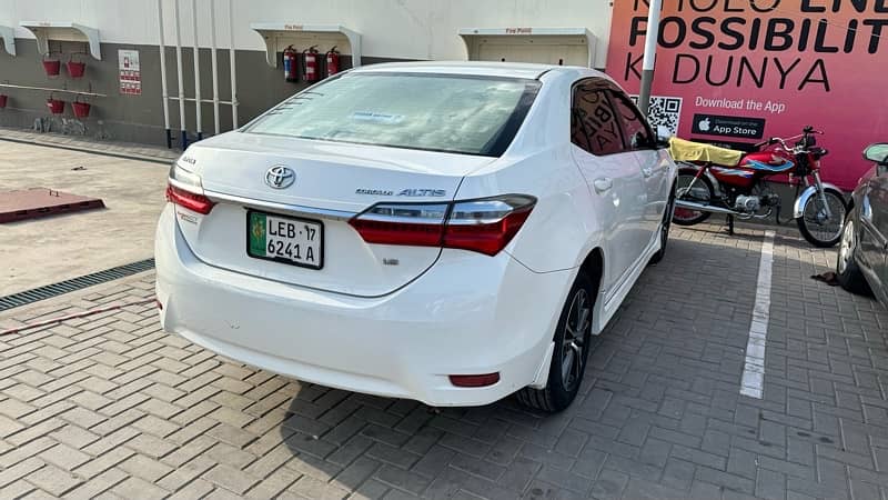 Toyota Corolla 1.6 Altis 2017 Face Lift 1