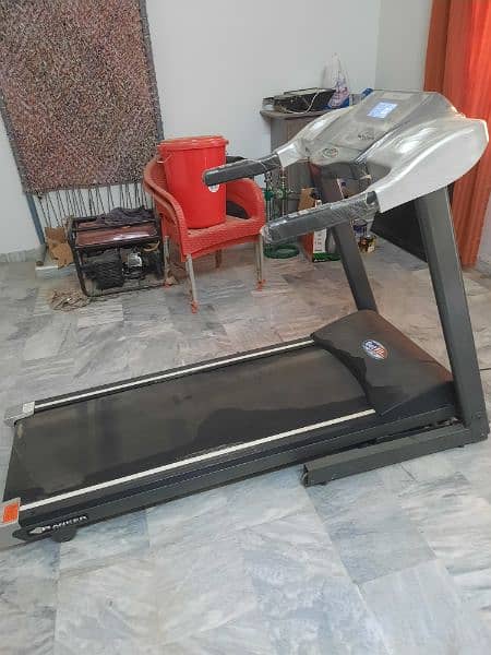GetFit Treadmill 10/10 Condition for Sale 4