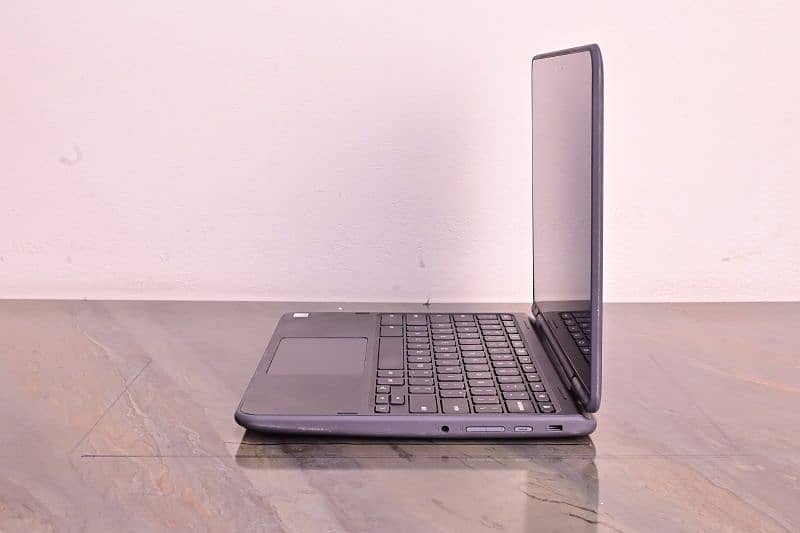 Lenovo Chromebook 300e - 1st 2