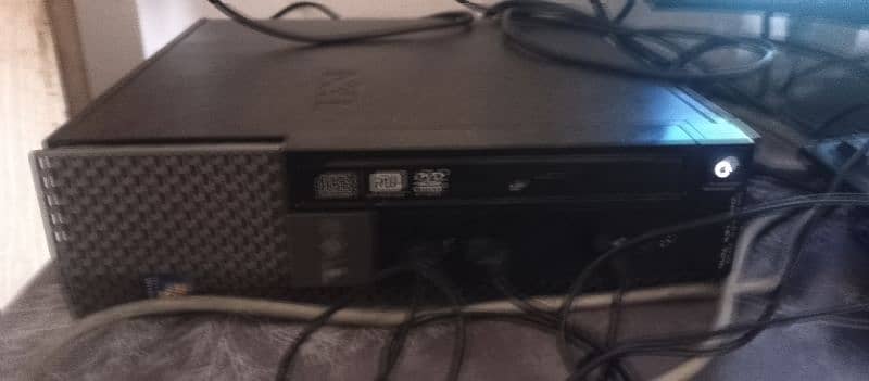Selling Computer from good Condition See details on Description 2