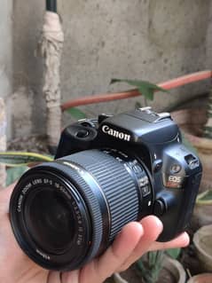 Canon 100D in New Condition