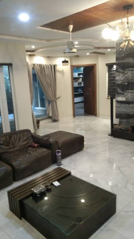 DHA Phase 6 1 Kanal Executive Class Furnished Lower Lock Upper Portion For Rent 6