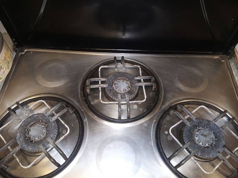 "Care" company gas cooking range. good condition 1