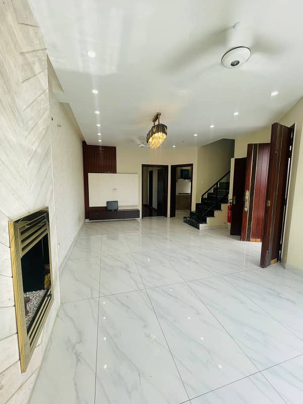 DESIGNER 5 MARLA HOUSE FOR SALE IN DHA LAHORE 4