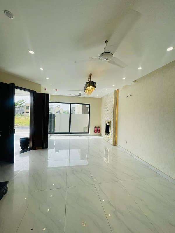 DESIGNER 5 MARLA HOUSE FOR SALE IN DHA LAHORE 7
