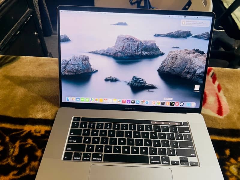 MacBook Pro 16 inches 2