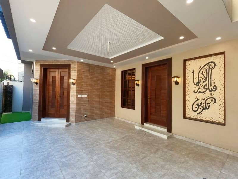 BRAND NEW 10 MARLA HOUSE In Allama Iqbal Town - Gulshan Block 6