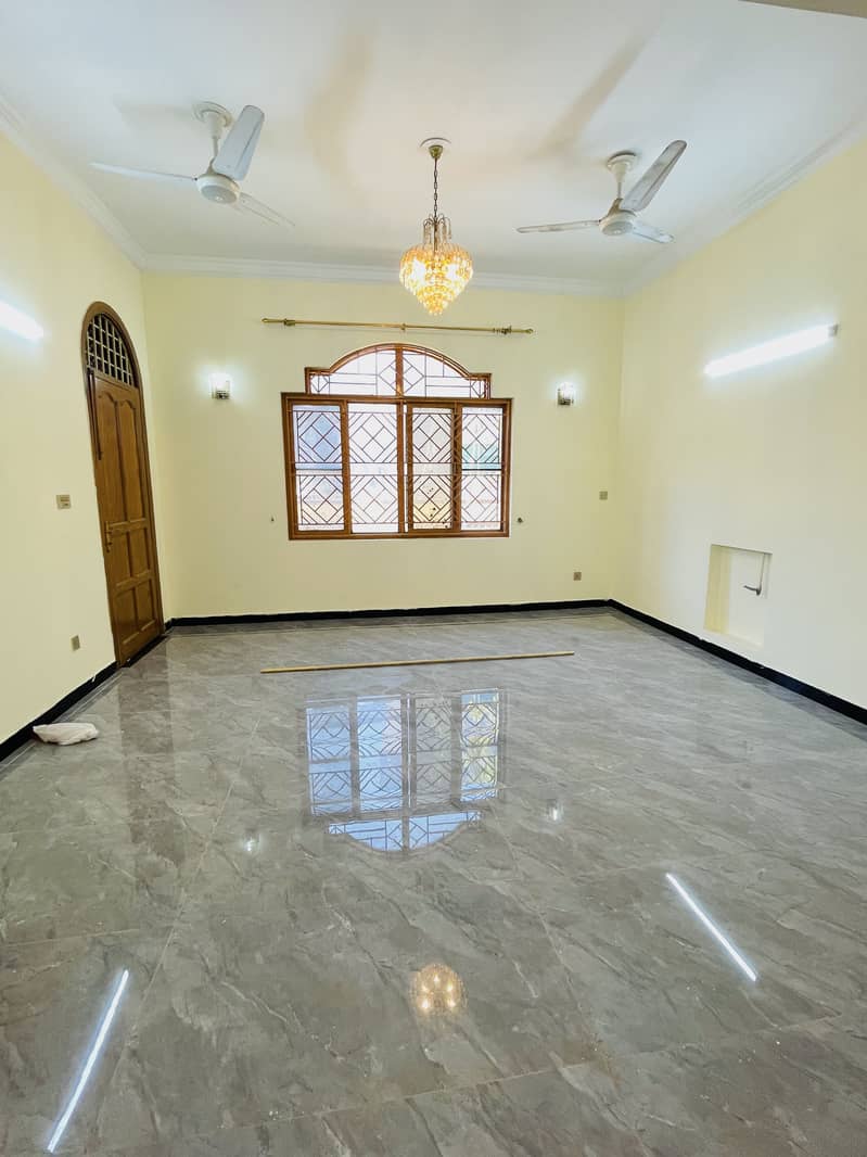 Beautiful 12 marla triple story house for sale in zeeshan street chaklala scheme 3 9