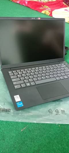 Brand new laptop only serious members can contact me.