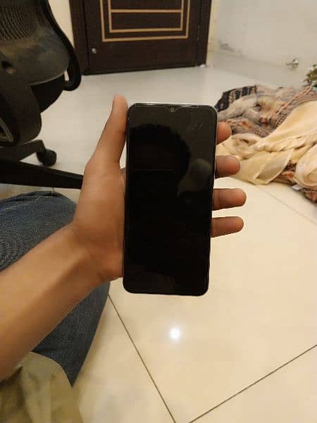 vivo y21 with full box used 4