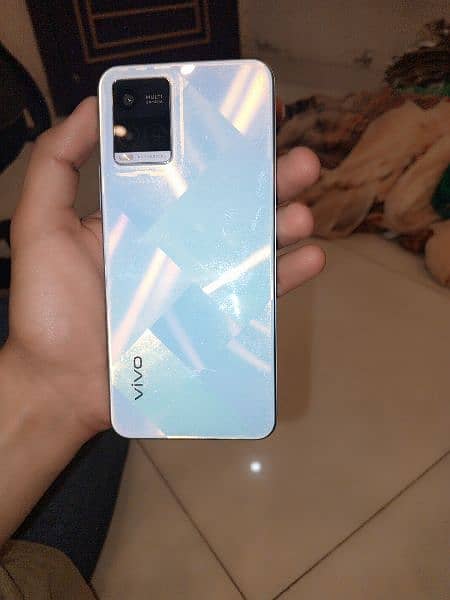 vivo y21 with full box used 5