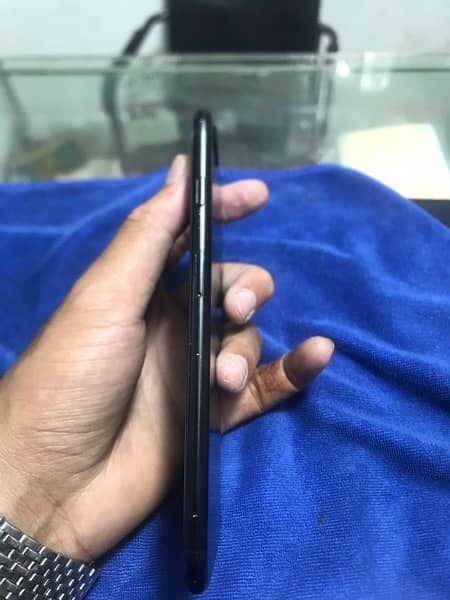 iPhone 7 Plus 128 GB PTA Approved 2
