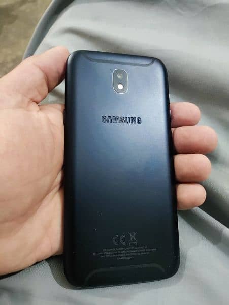 Samsung J5 Pro 1