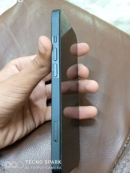 IPhone 13 non Pta with box and warranty 6